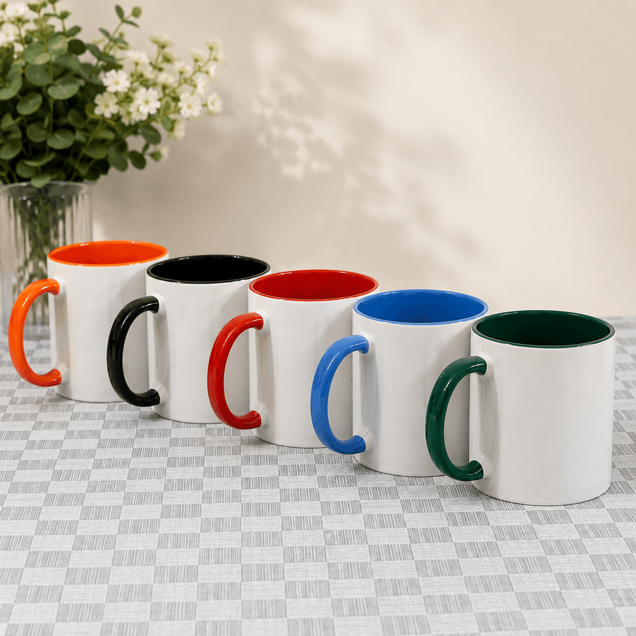Caneca com Interior e Alça Colorida - 325ml